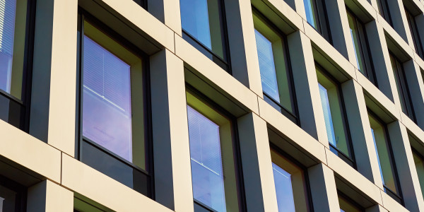 Puertas y Ventanas Aislantes de Aluminio / PVC en Reus · Doble o Triple Vidrio