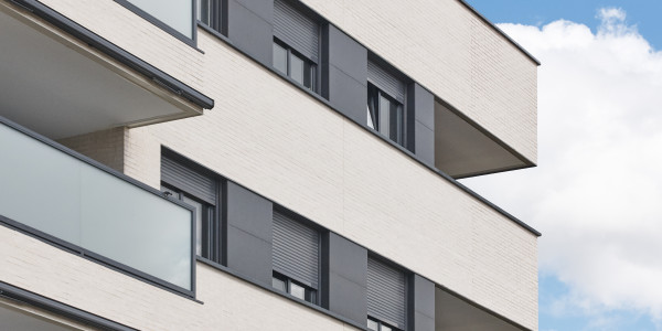 Carpintería Metálica de Aluminio / PVC en Reus · Aislamiento Térmico y Acústico