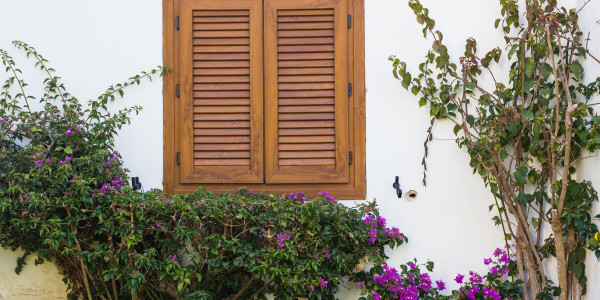 Puertas y Ventanas Aislantes de Aluminio / PVC Reus · Contraventanas y Persianas a Medida