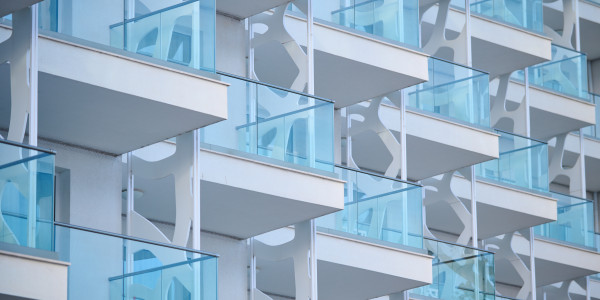 Puertas y Ventanas Aislantes de Aluminio / PVC Reus · Balconeras